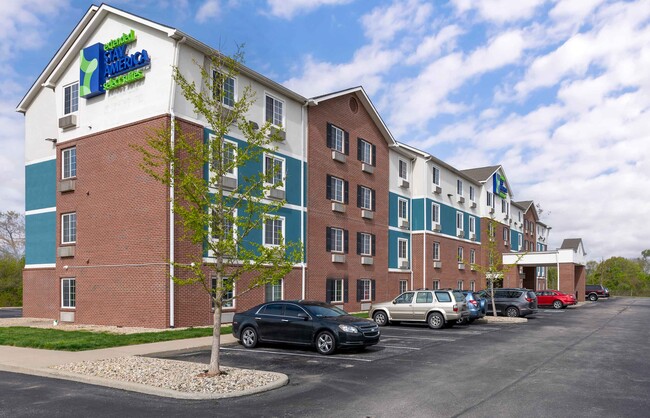 Building Photo - 6295 Gateway Dr