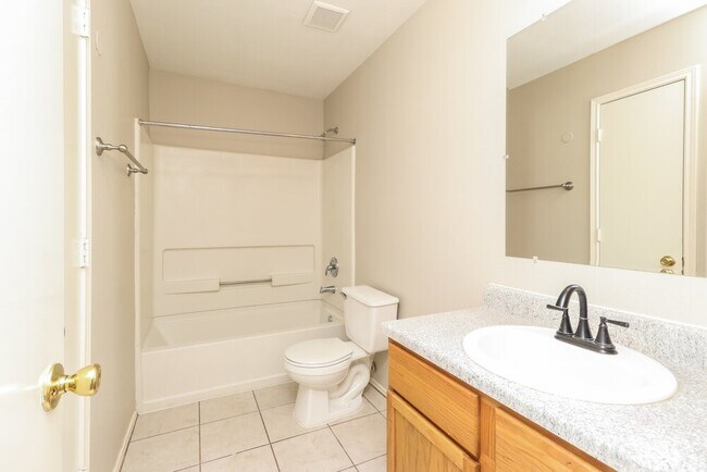 Building Photo - 11710 Sandy Stream Dr