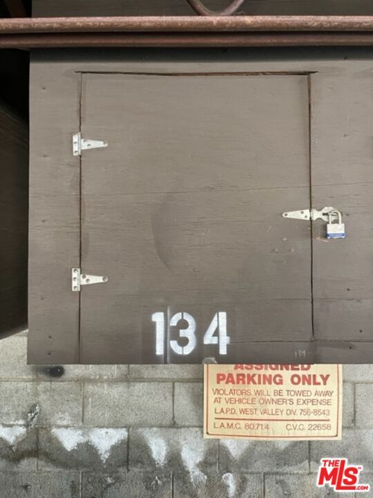 Storage - 18307 Burbank Blvd