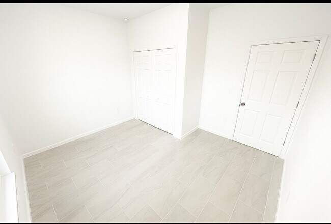 Building Photo - Brand New 3 Bed / 2 Bath Rental in Cape Coral