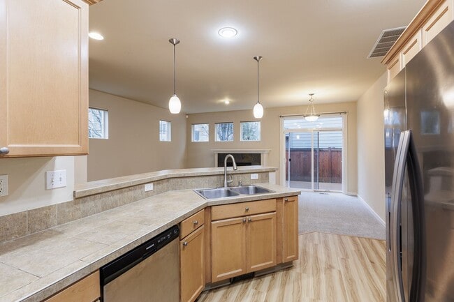 Building Photo - Beautiful 3Bd House in Bothell