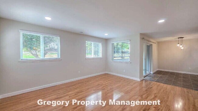Building Photo - 6700 NE 182nd St