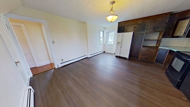 Building Photo - Single Family Home