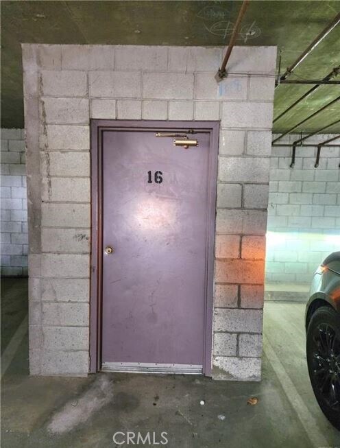 Building Photo - 14631 Dickens St