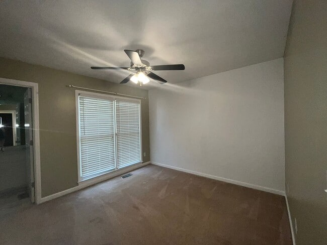 Building Photo - Your Dream Home is Waiting for You! Yardwo...