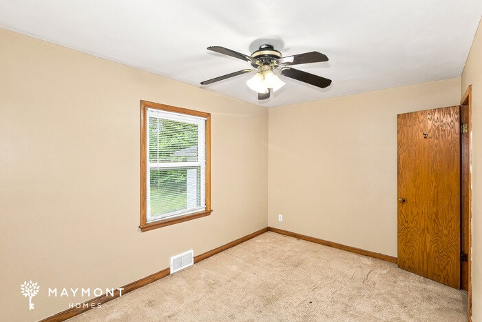 Building Photo - 5849 N Colfax Ave