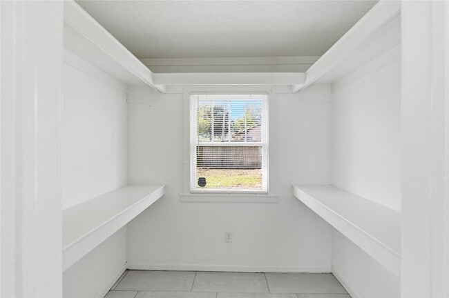 Building Photo - 3808 State Hwy 3