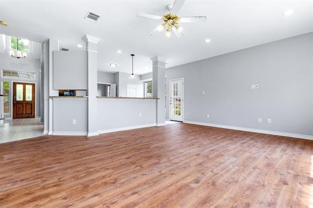 Building Photo - 1404 Honey Locust Dr