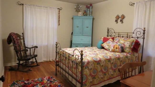 Building Photo - 1109 E 14th St