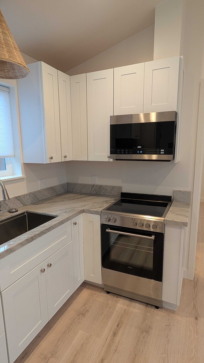 Building Photo - 1725 Spur Ridge Ln