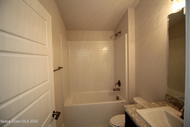 Building Photo - 616 Kylar Dr NW
