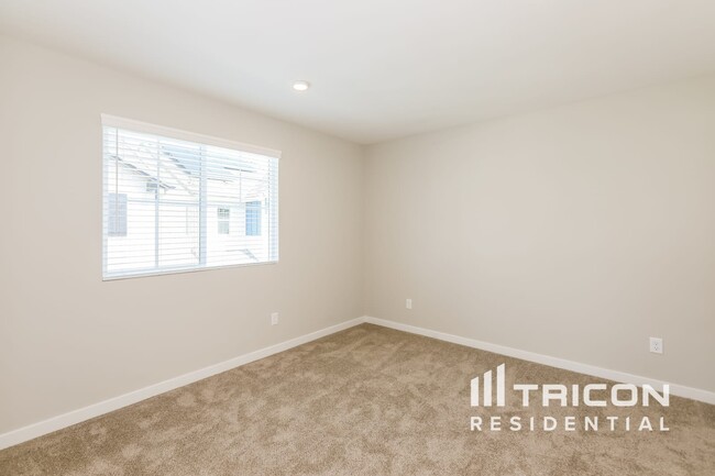 Building Photo - 28105 Cookhouse Ln