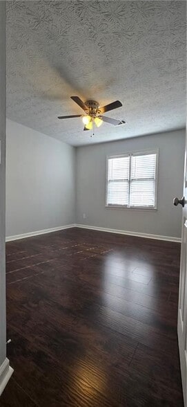 Building Photo - 3175 Haverhill Rowe