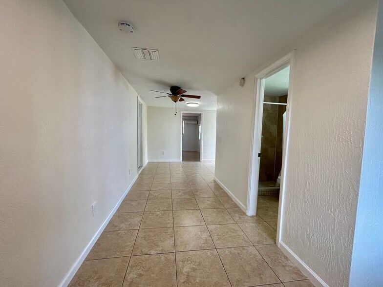 Dining Area - 4221 SW 36th St