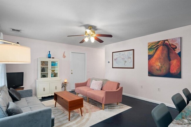 Building Photo - 1407 Sanchez St