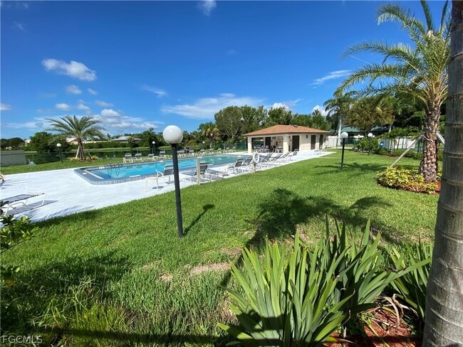 Building Photo - 13118 Feather Sound Dr