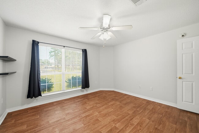 Building Photo - 6381 Havenmist Ln