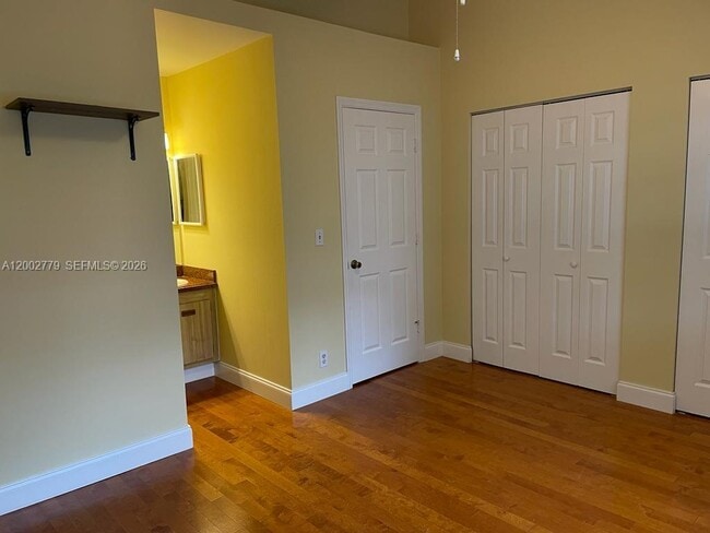 Building Photo - 81 SW 3rd St