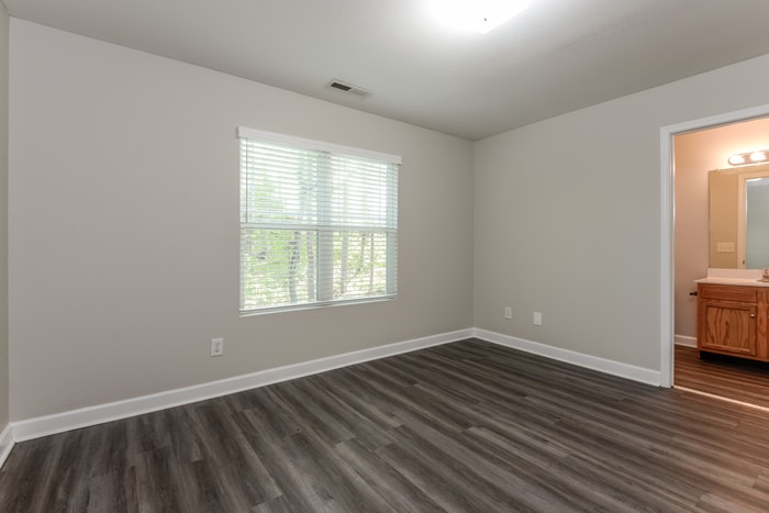 Building Photo - 772 Charleston Dr