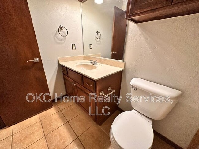 Building Photo - 13204 SW 2nd Terrace