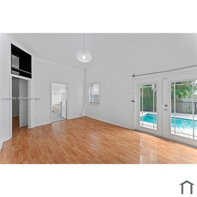 Building Photo - 2269 N Rock Island Rd