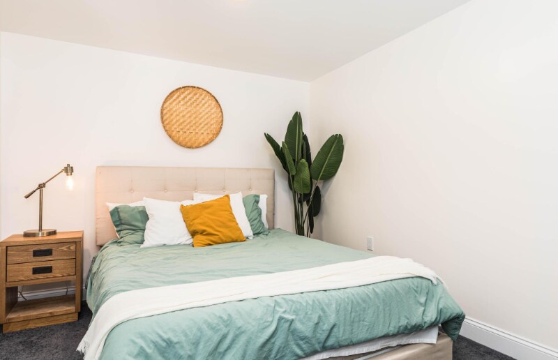 Building Photo - 730 Mammoth Rd