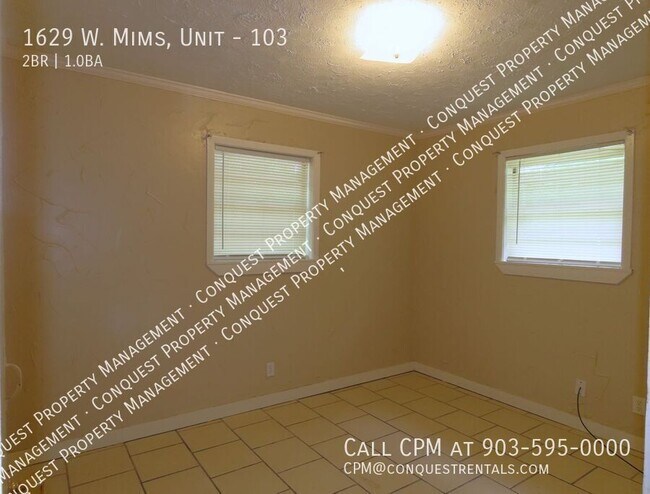 Building Photo - 1629 W Mims St