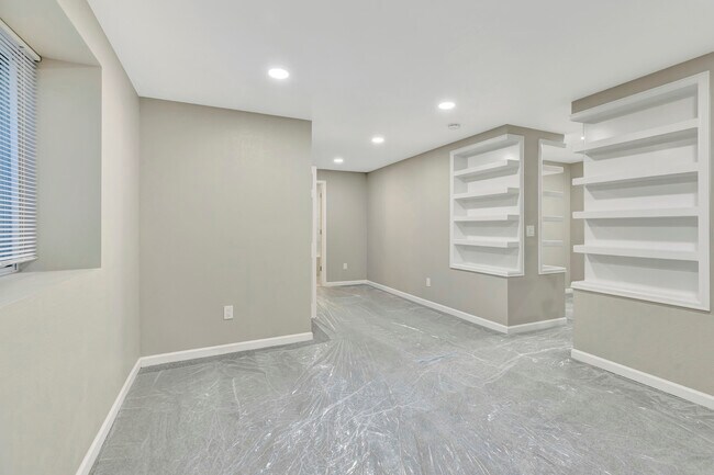 Building Photo - 1539 Fairfax St