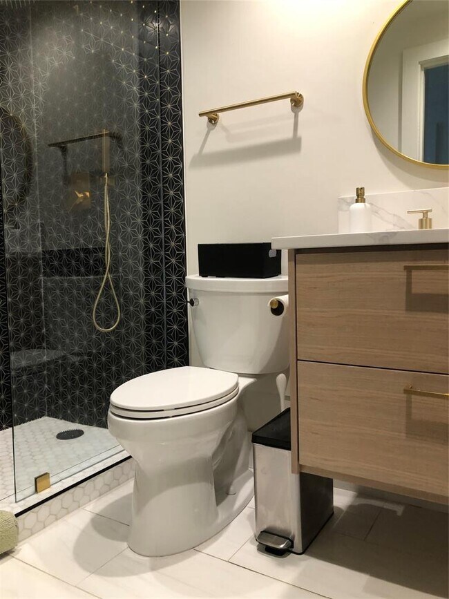 Building Photo - 1801 Lavaca St