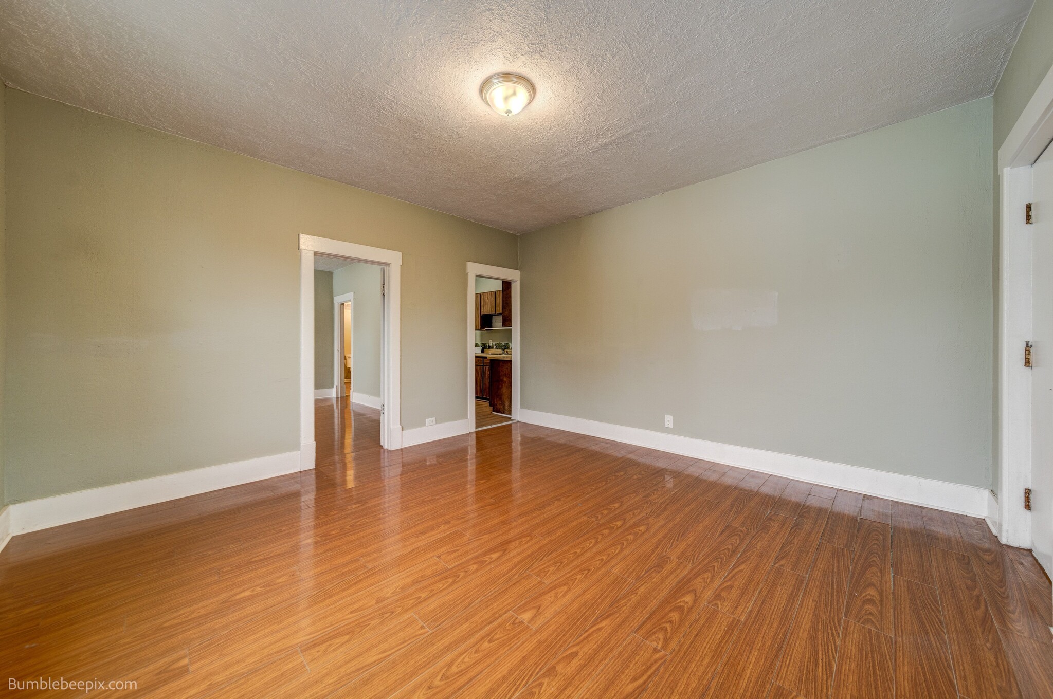 Building Photo - 802 Pine St