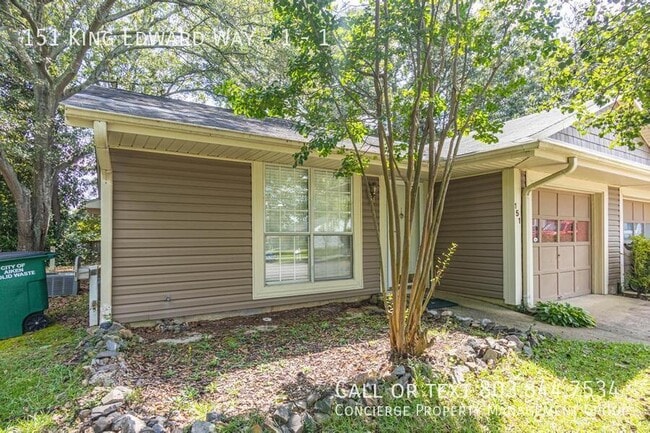 Building Photo - 151 King Edward Way