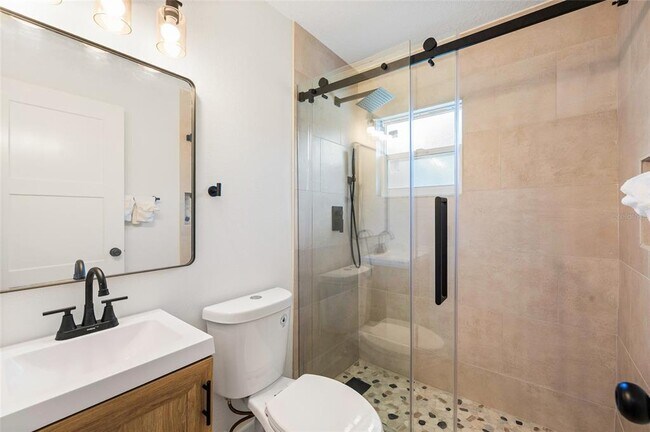 Building Photo - 34807 Evergreen Way