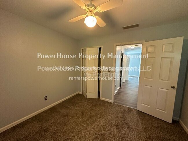 Building Photo - 790 Woodmont Dr