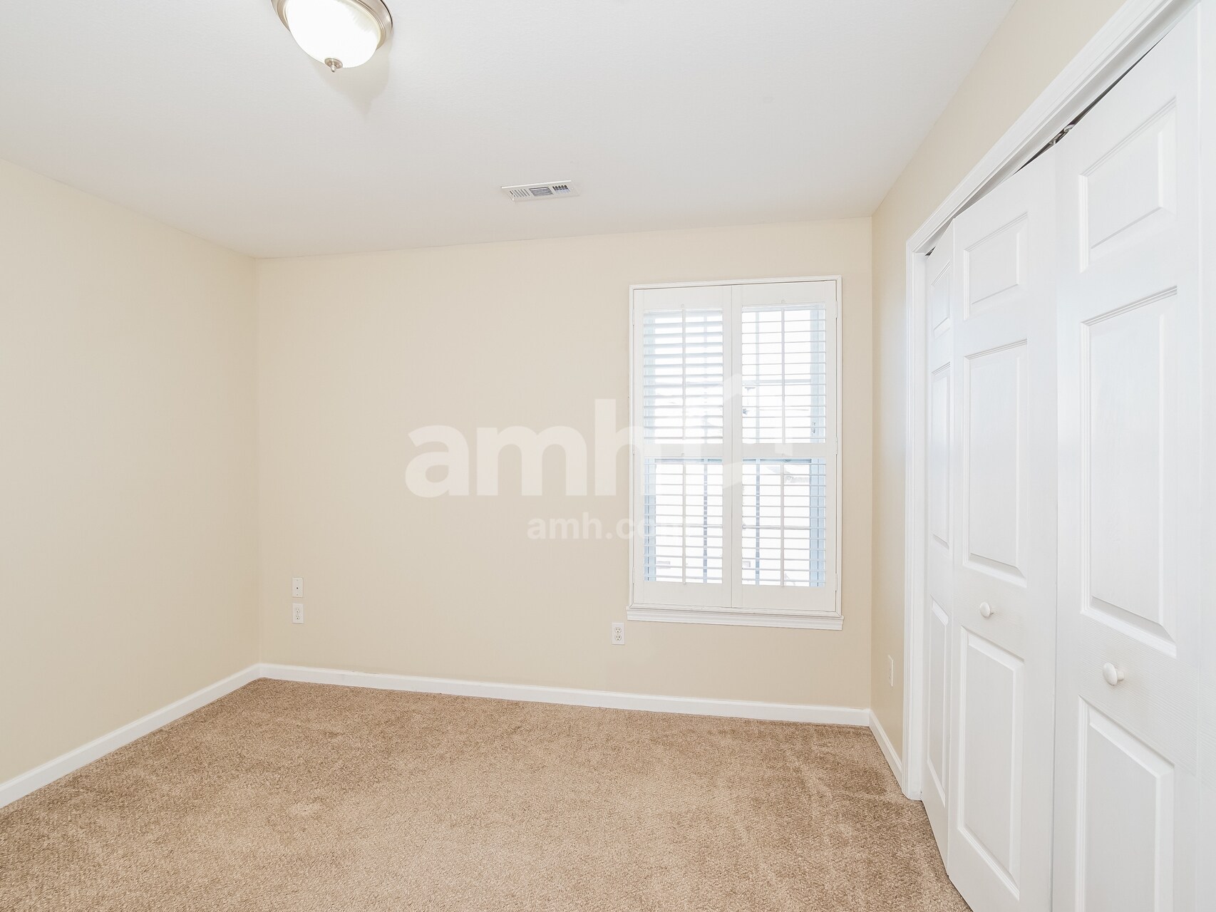 Building Photo - 204 Jessie Ln