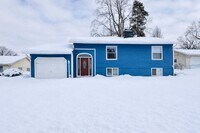 Building Photo - Twyckenham Hills Gem – 4BR with Lower Level Family Suite