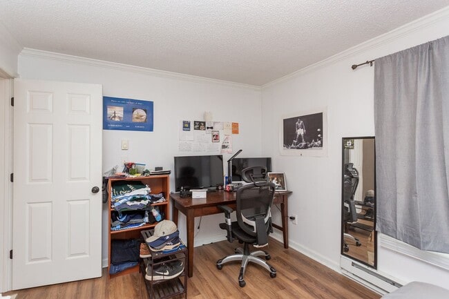 Building Photo - 129 Forsyth Dr