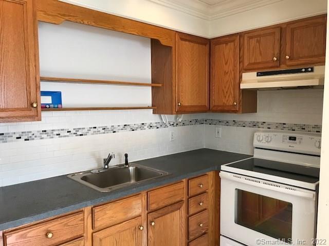 Building Photo - 539 Maple Ave