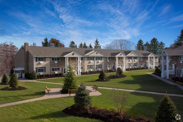 Building Photo - Fairfield Eastbrook Gardens