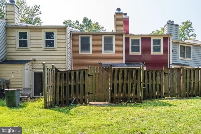 Building Photo - 2133 Whisper Way