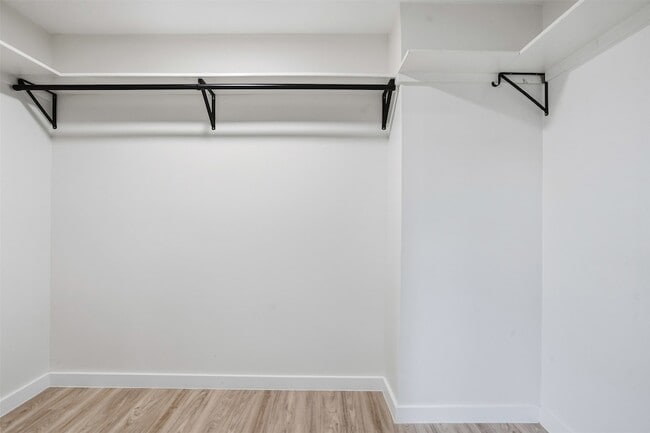 Building Photo - 3514 Brookhurst Ln