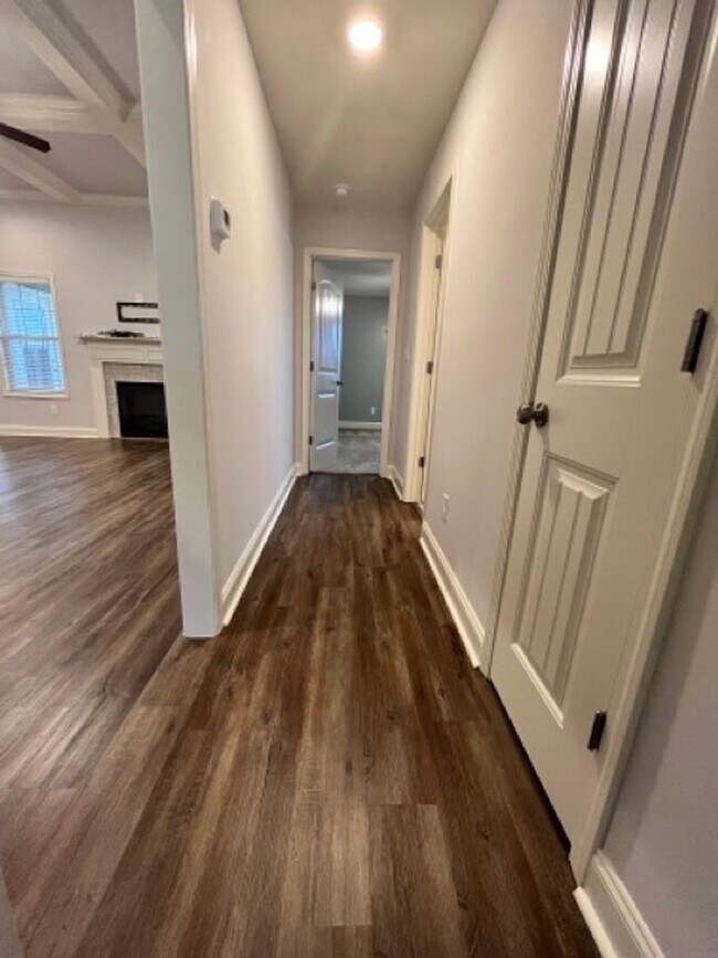 Building Photo - 301 Gibson Cir