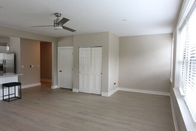 Building Photo - 1117-1119 S. Braddock Ave.