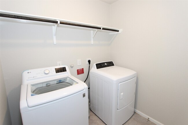 Building Photo - 29519 Patricias Wy