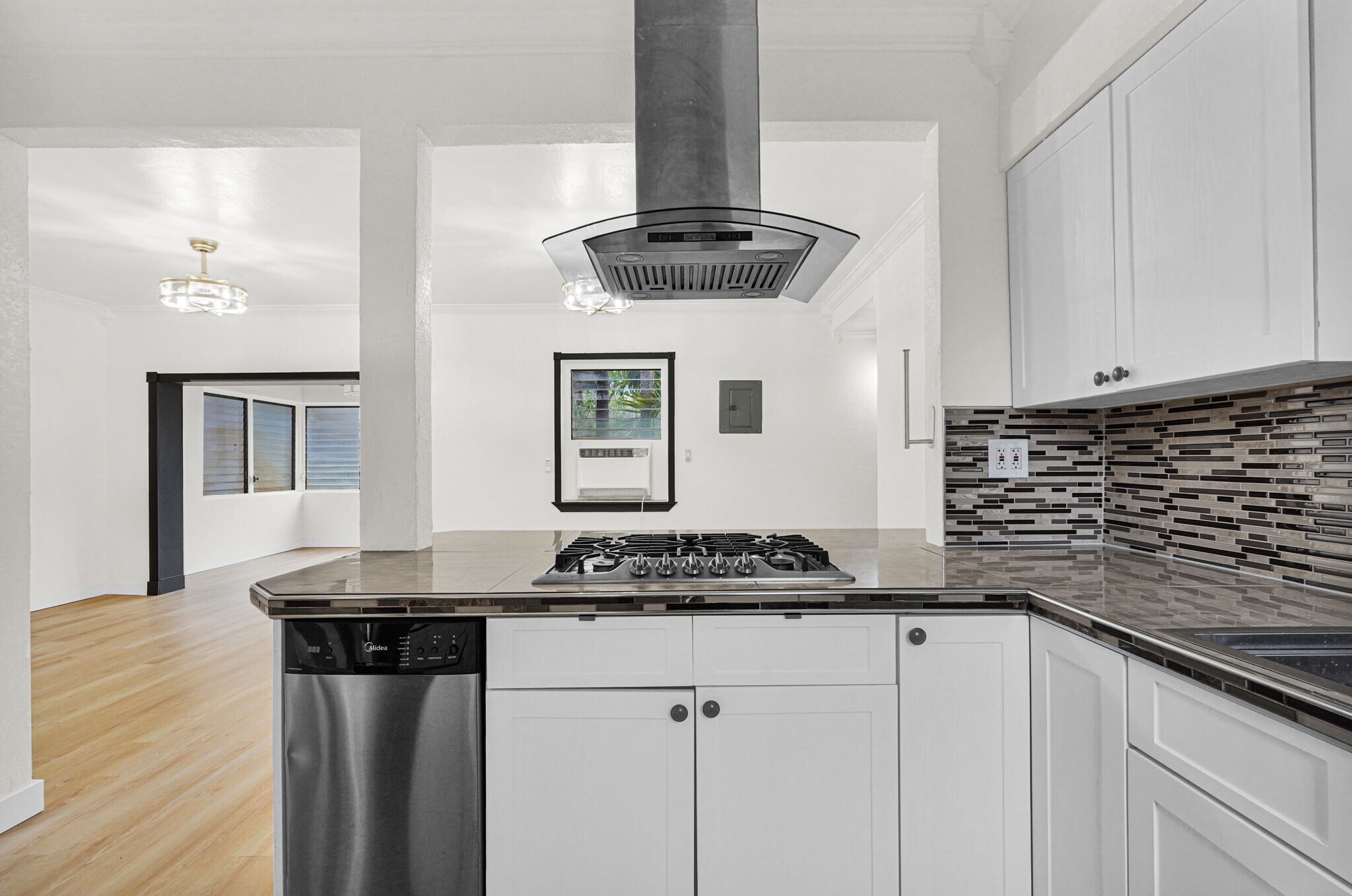 Building Photo - 751 NE 122nd St