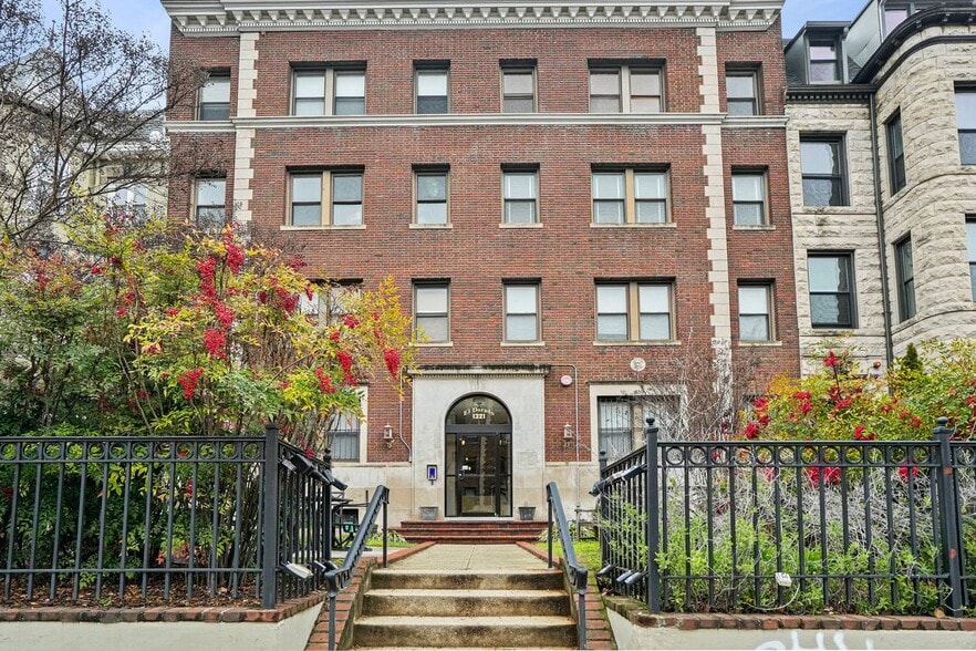 Building Photo - 1321 Fairmont St NW