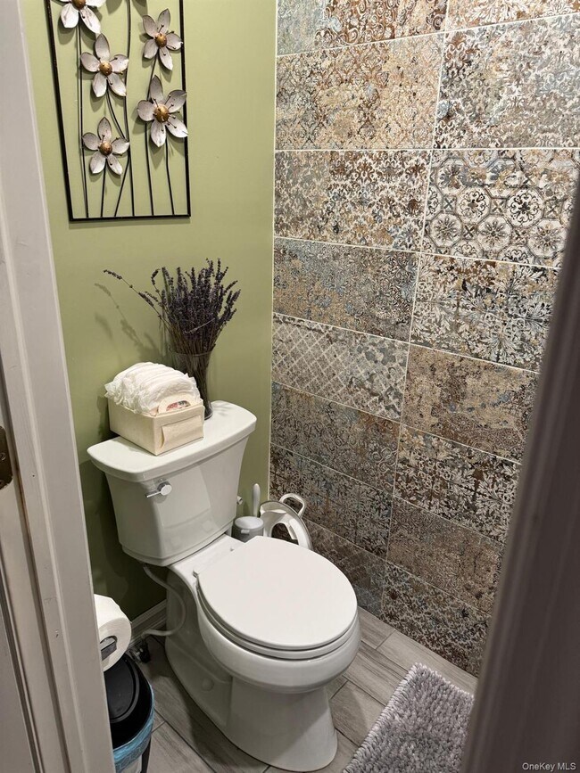 Building Photo - 48 Jefferson Rd