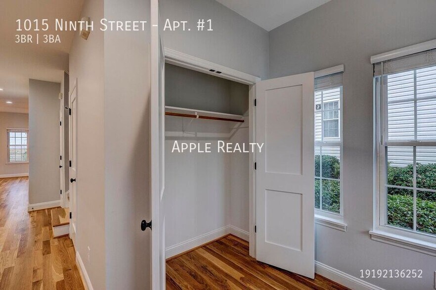 Building Photo - 1015 Ninth Street-Apt. #1