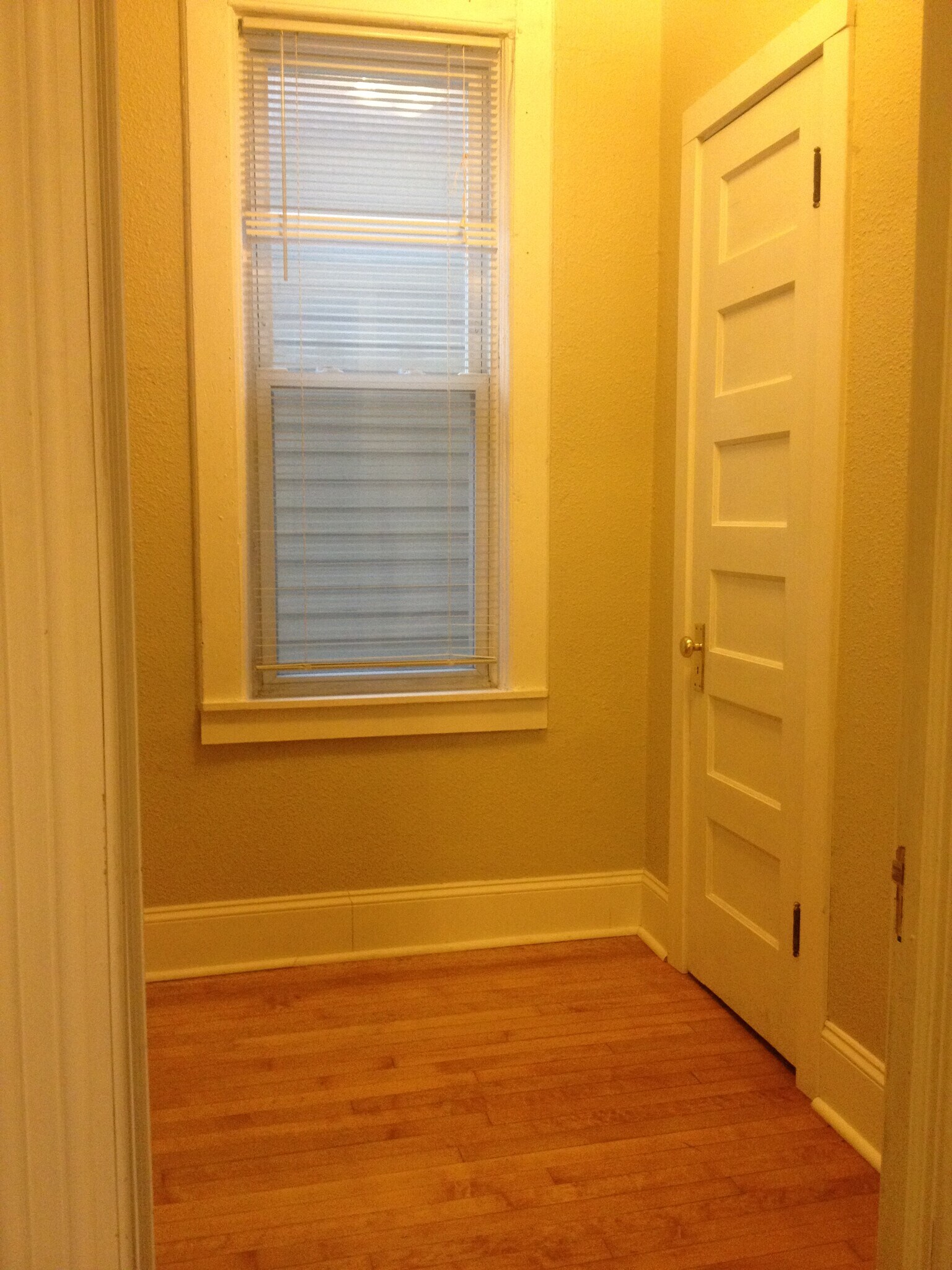 Building Photo - 2235 S Robinson Ave