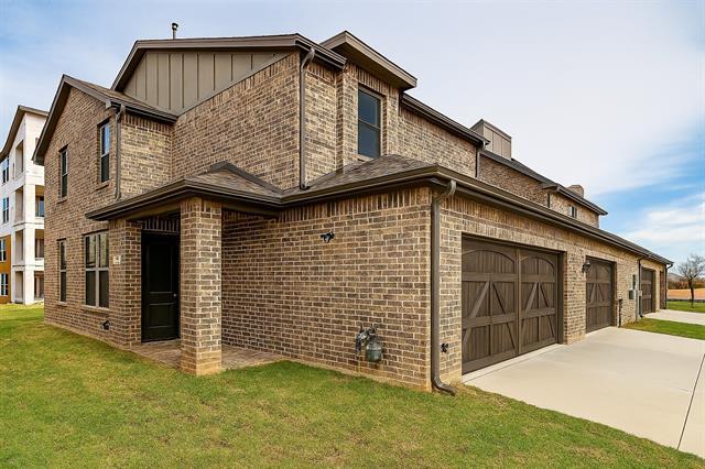 Building Photo - 930 Estelle Dr