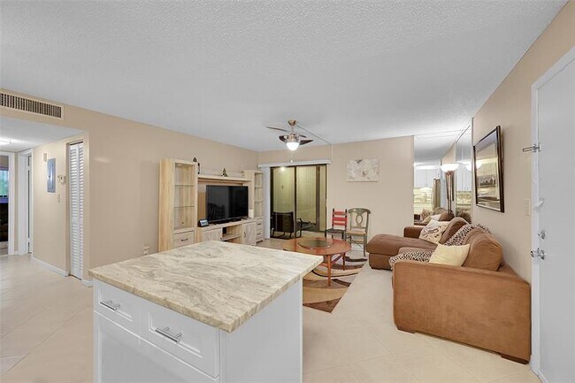 Building Photo - 9369 S Belfort Cir
